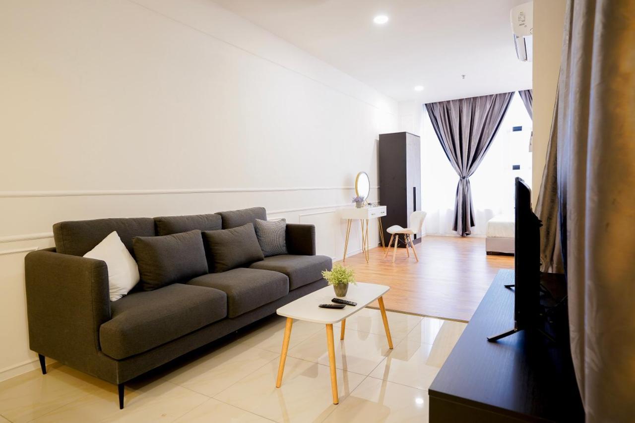 Itcc Manhattan Suites By Pinstay Penampang Exterior foto