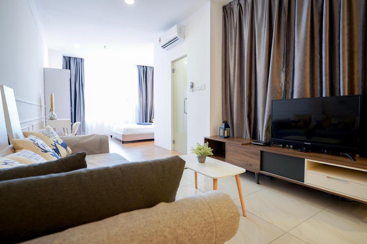 Itcc Manhattan Suites By Pinstay Penampang Exterior foto